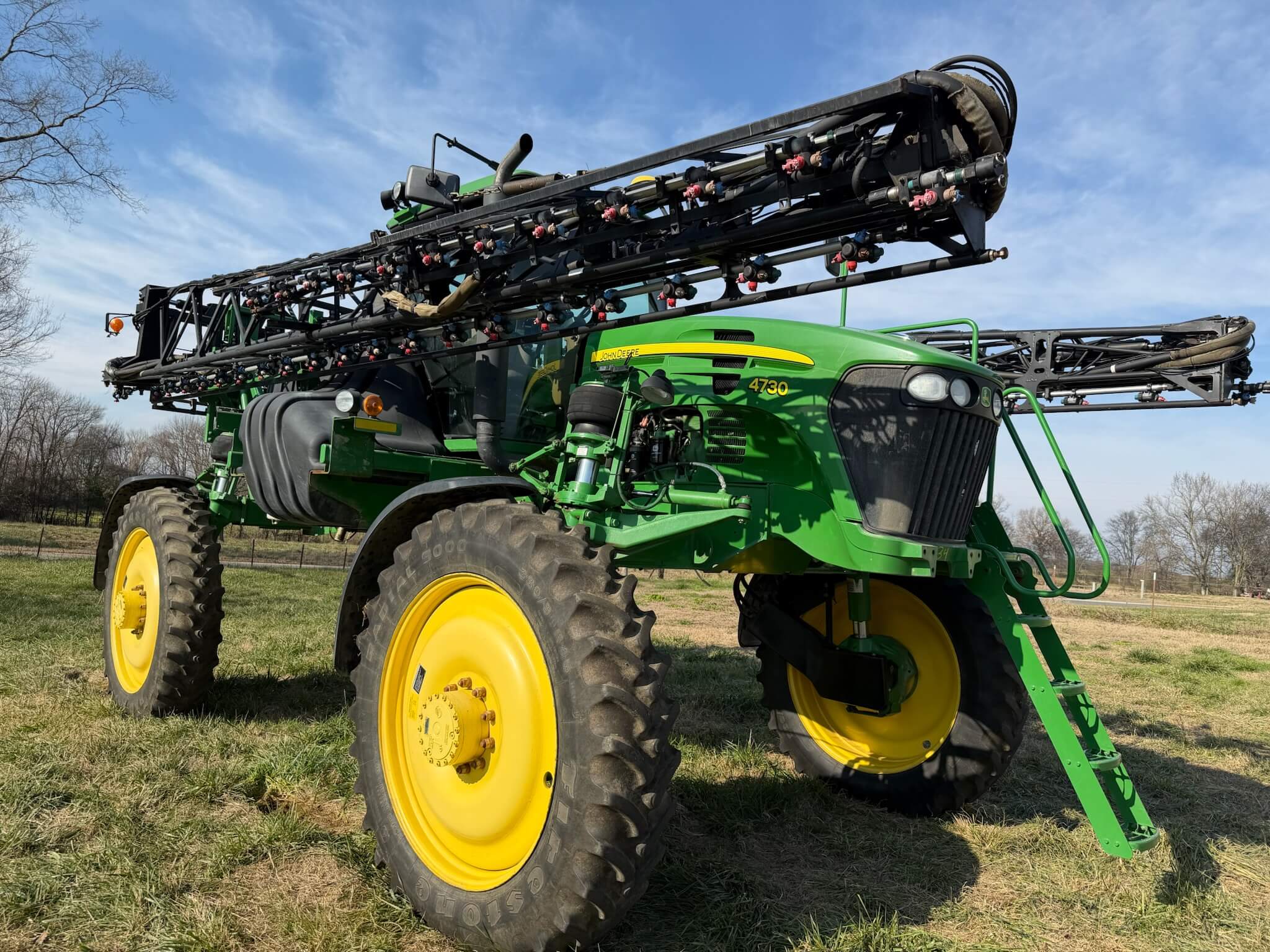 Agromeco can help you buy or sell North American Tractor Equipment