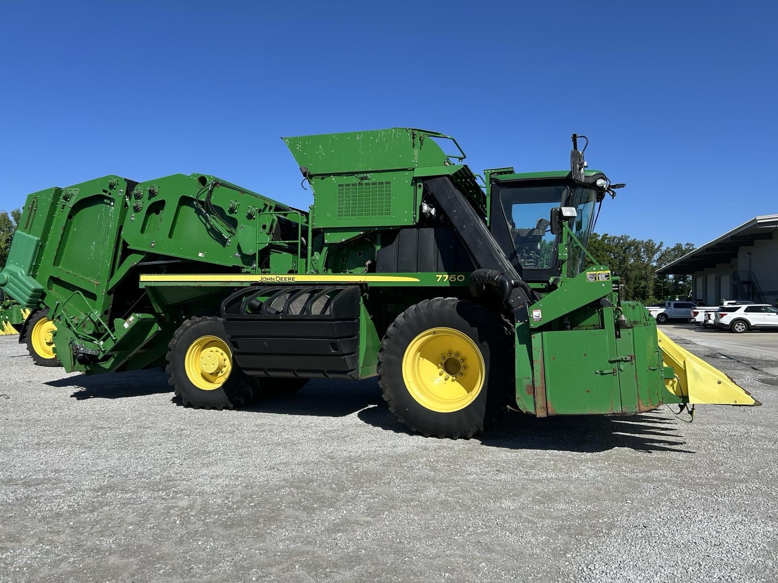 Buy or sell heavy machinery thorugh Agromeco