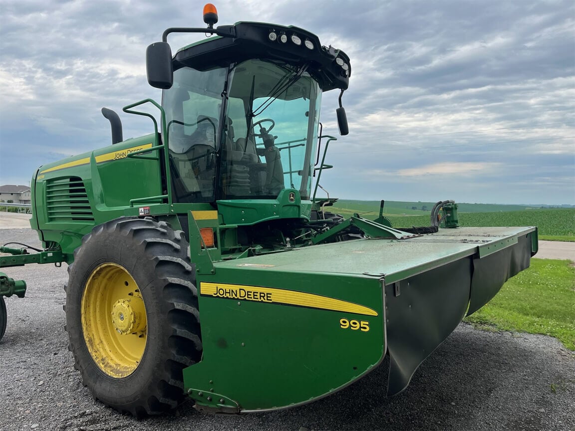 Tractor accessories availabel through Agromeco